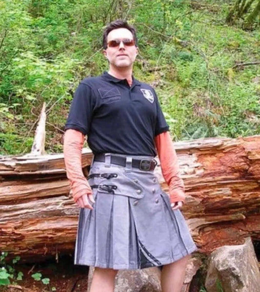 Scottish Gray Utility Kilt With Black Aporn For Men’s